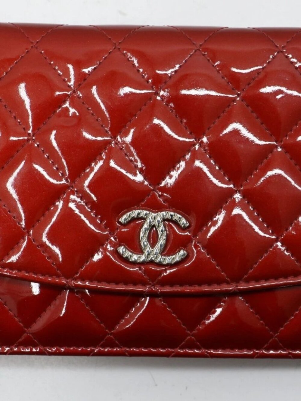 CHANEL Patent Quilted Brilliant Wallet On Chain WOC Red
